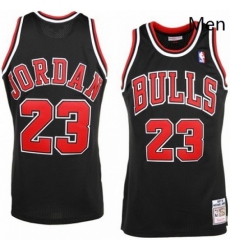 Mens Mitchell and Ness Chicago Bulls 23 Michael Jordan Swingman Black Throwback NBA Jersey