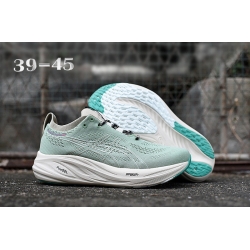 Asics Mens running shoes 068